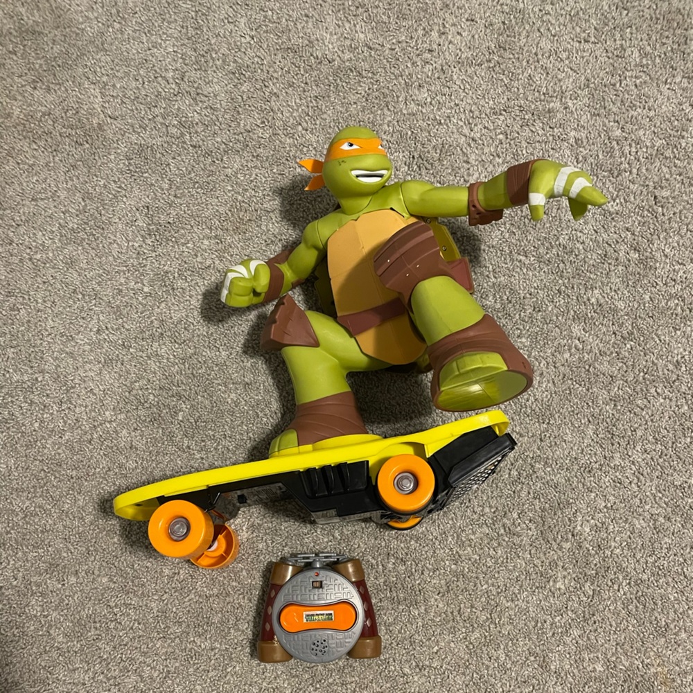 Teenage Mutant Ninja Turtle Remote Controlled Toy
